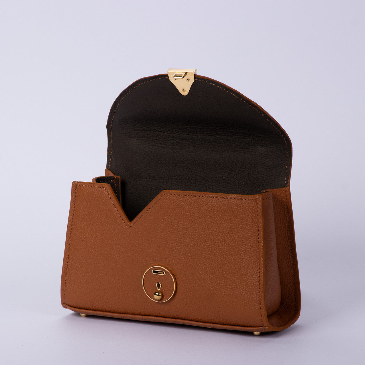 Leather Flap Over Bag with Detachable Dual-Style Carry Hardware for Versatile Wear Modes